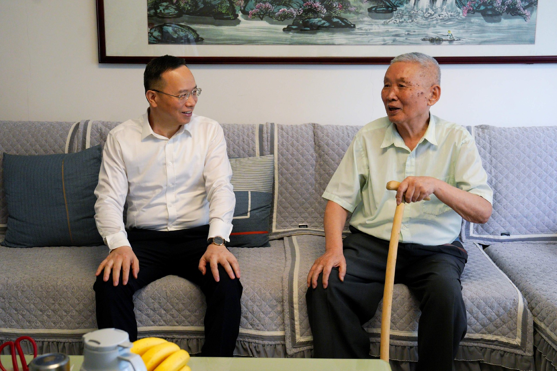 省地质院党委开展“七一”走访慰问